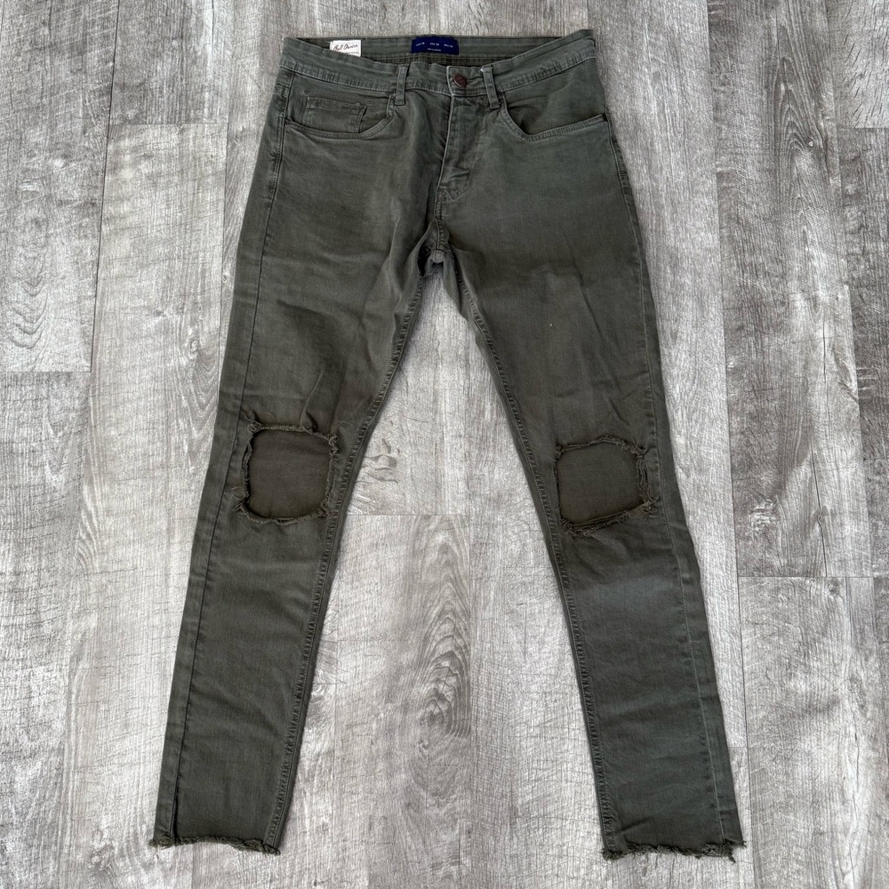 Zara Men’s Olive Distressed Skinny Jeans